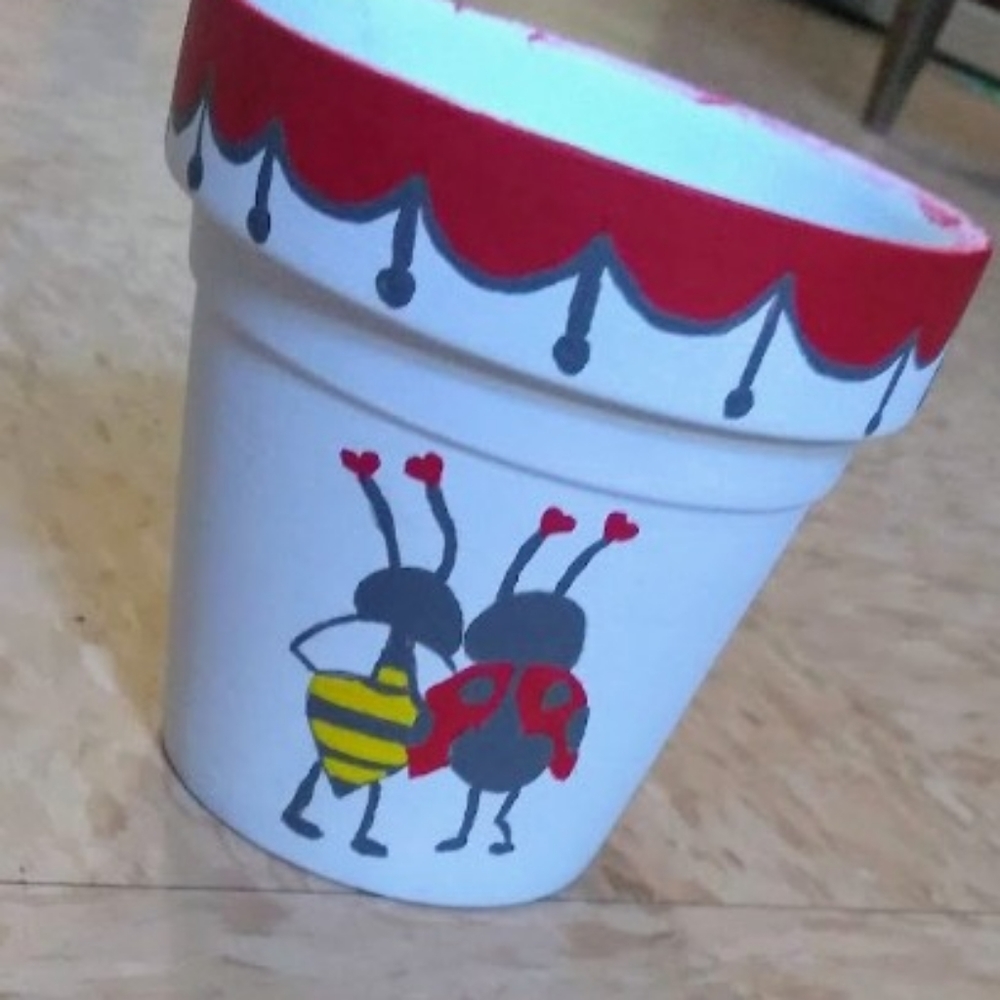 Love bugs pot